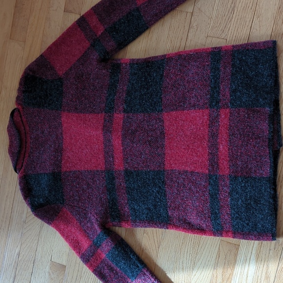 Buffalo Plaid Sweater - Picture 4 of 5